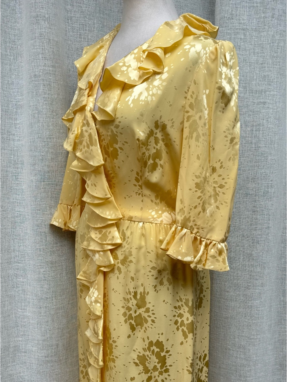 Vintage Mariko yellow brocade ruffles midi silk wrap dress - Picture 5 of 7